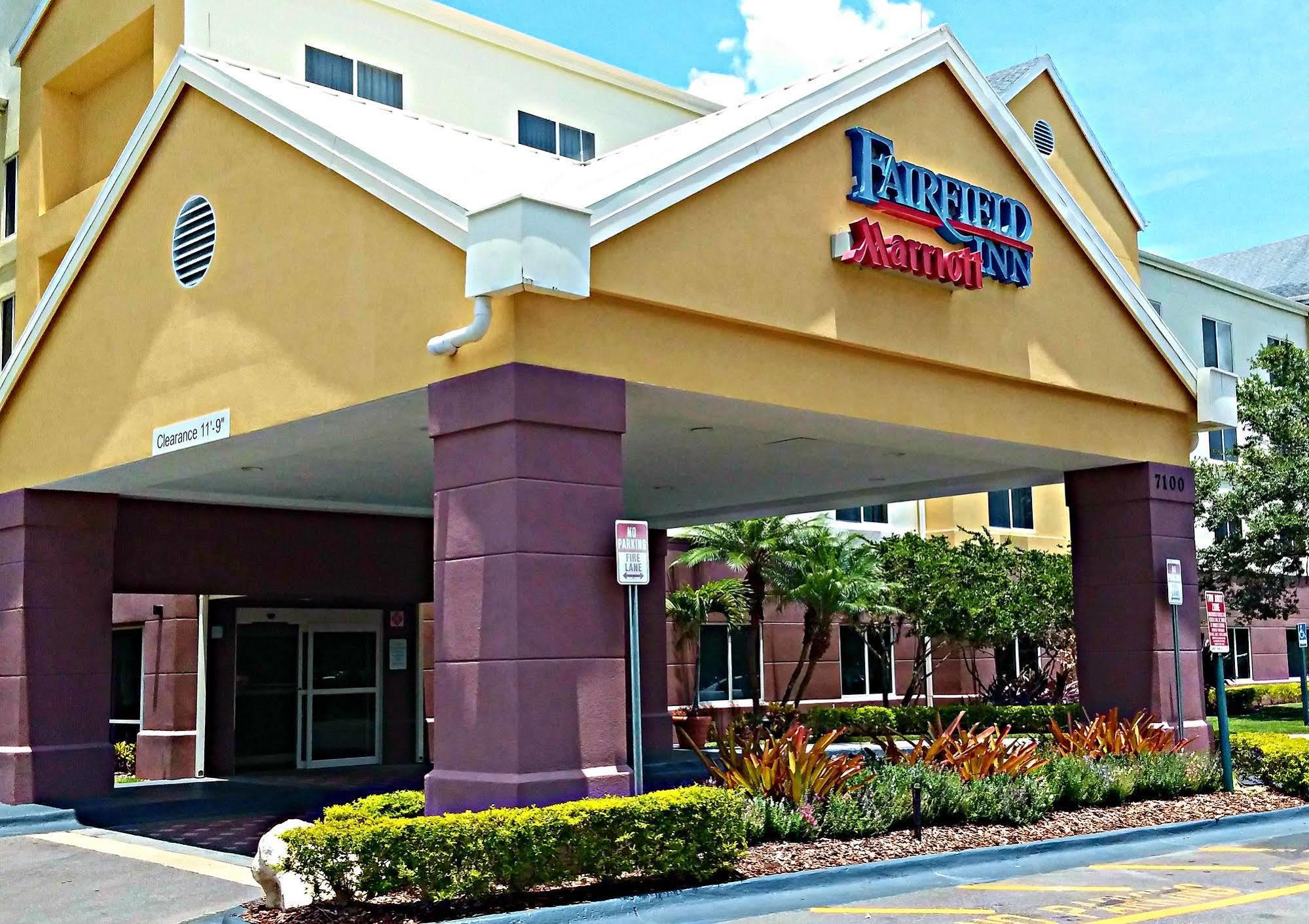 Fairfield Inn Orlando Airport Esterno foto